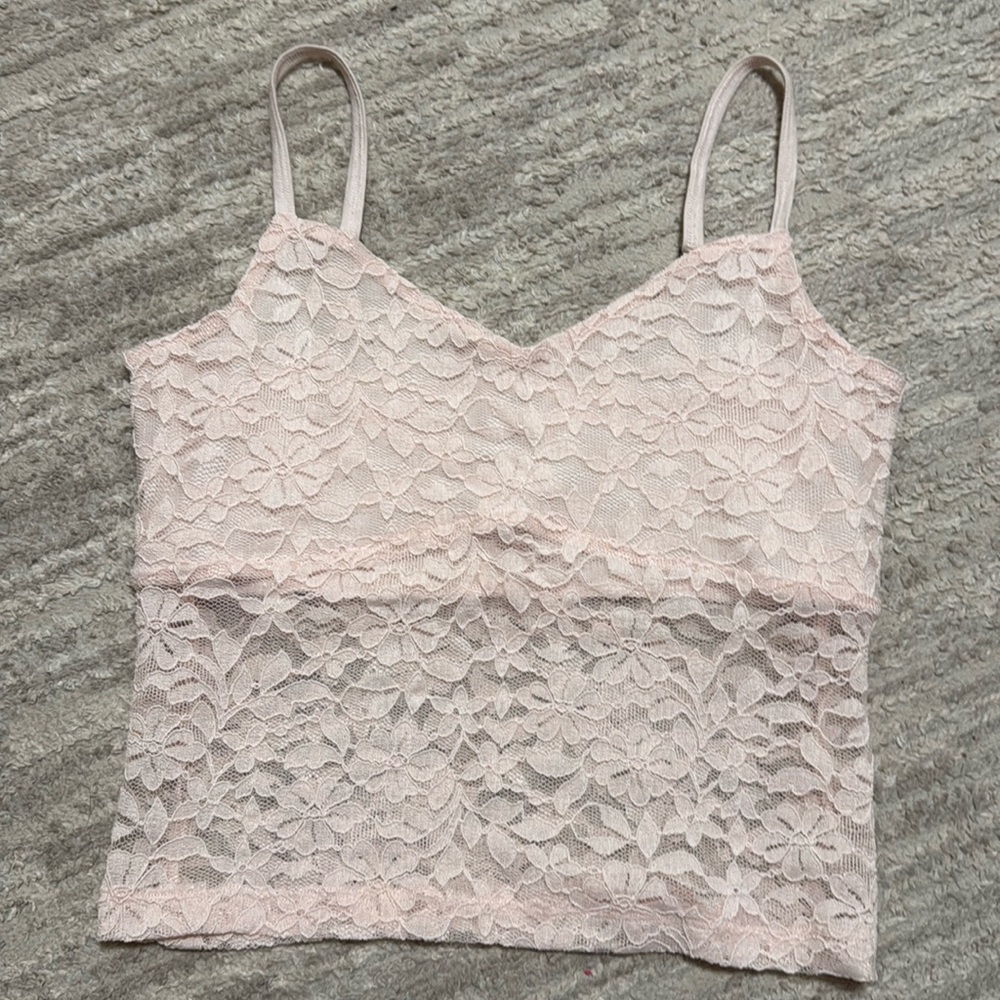 Lacy pink Hollister going out top